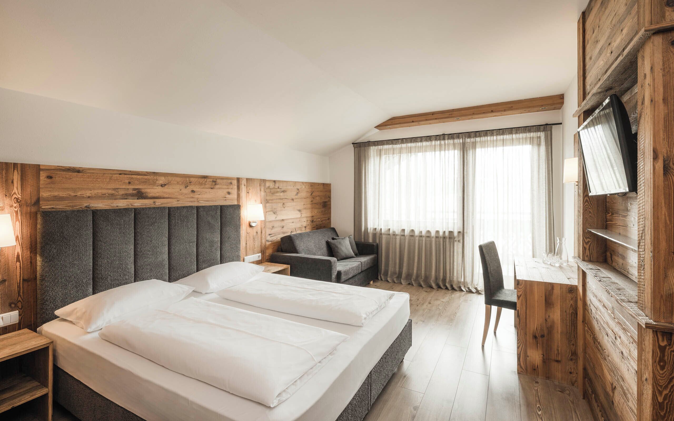 Chambre Confort Double ou avec lits jumeaux, balcon