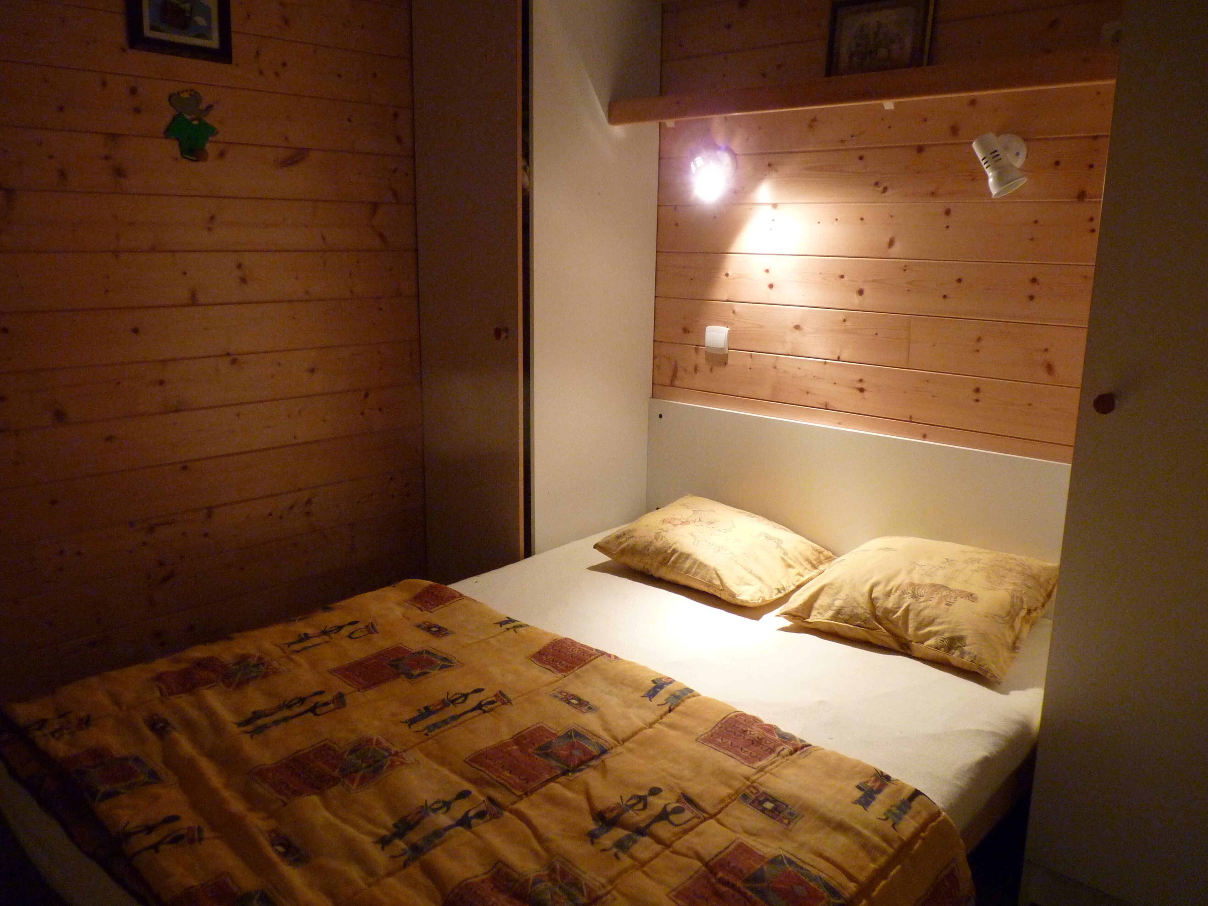 Chalets in the nature with fishing pond