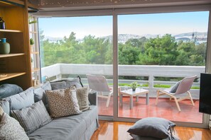 Smart-TV og stereoanlegg