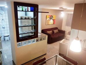 Family Apartment, Multiple Beds, Accessible, Non Smoking | Living room | 40-inch Smart TV with cable channels, TV