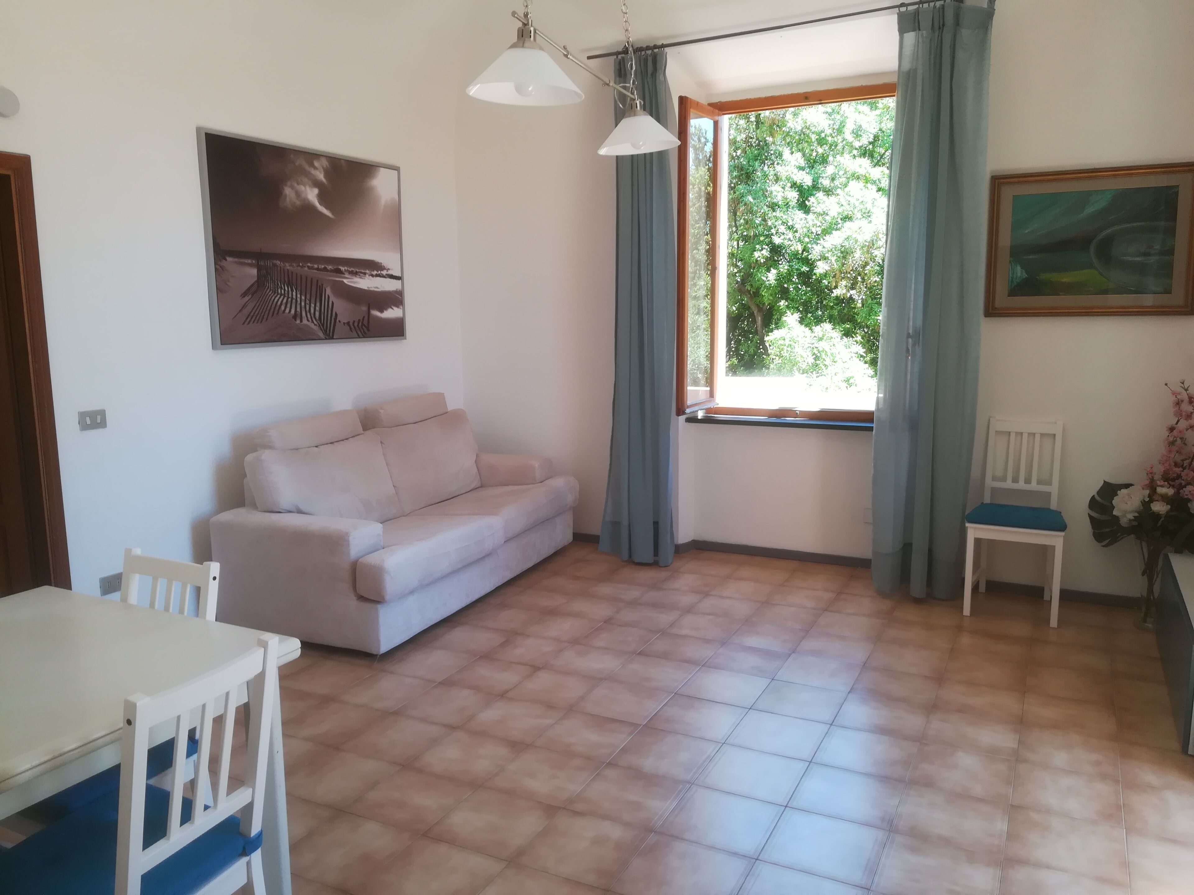 THE GLICINE APARTMENT IN VILLA ON THE SEA