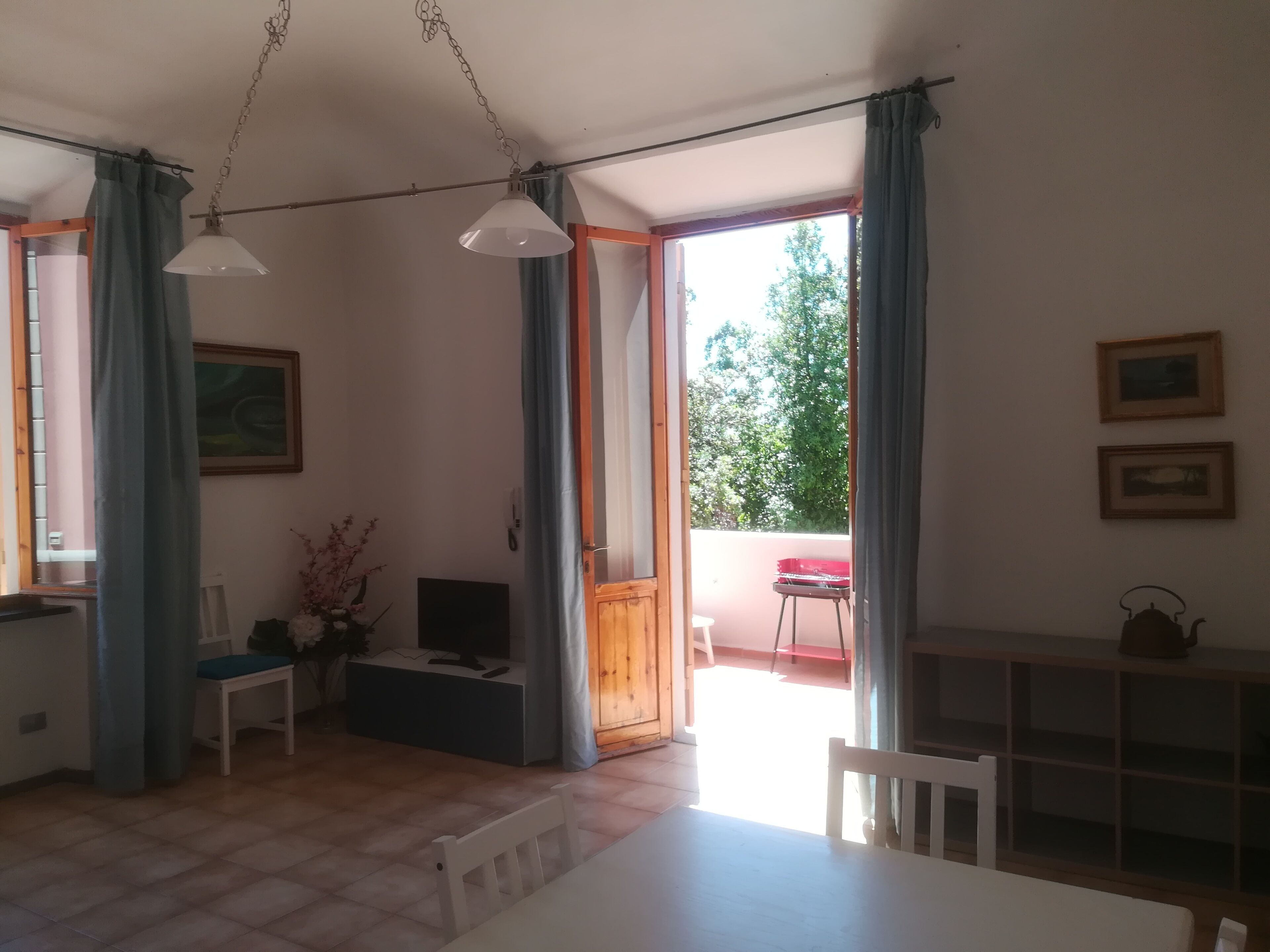 THE GLICINE APARTMENT IN VILLA ON THE SEA