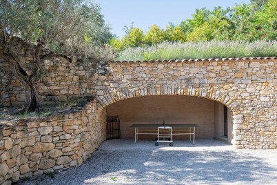 Charming mill dating from the 18th century 10 km from Uzès
