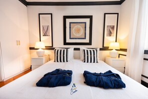 5 bedrooms, in-room safe, iron/ironing board, WiFi