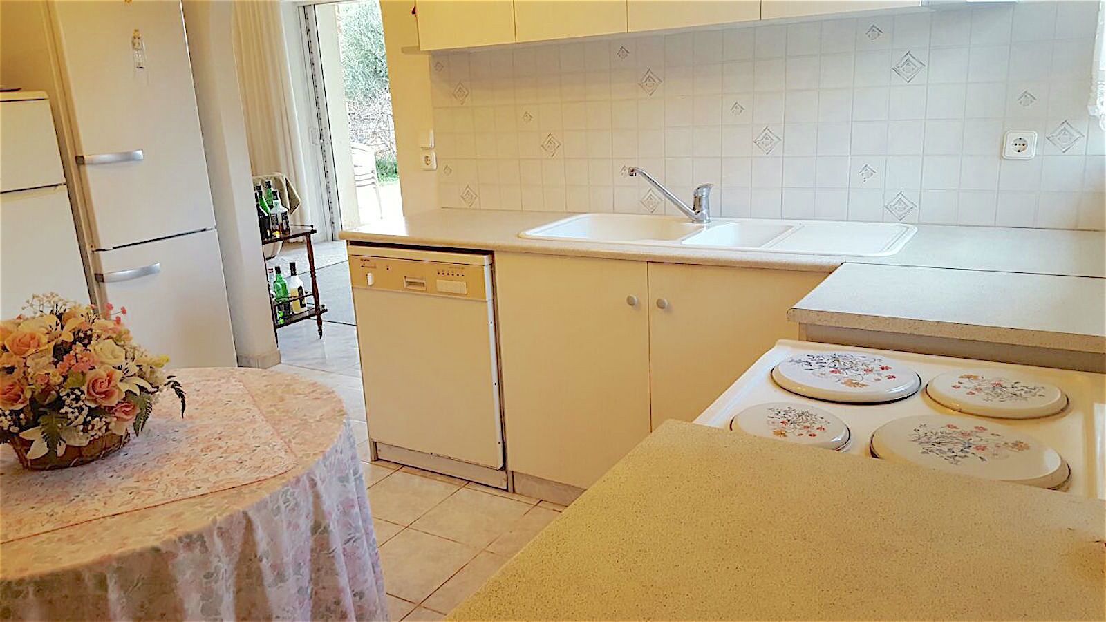 Picturesque villa in Porto Rafti with big garden 800 metres from the beach