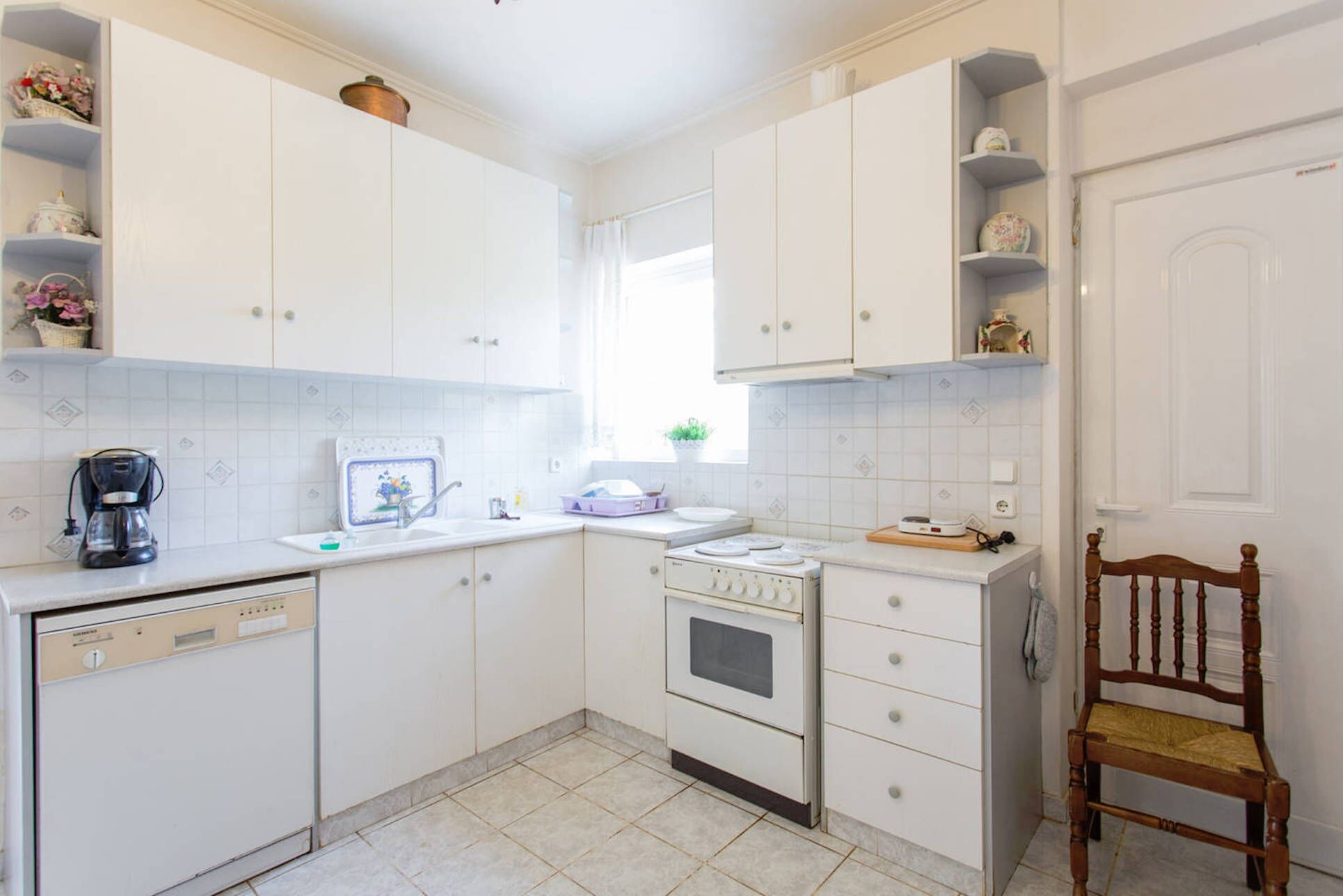 Picturesque villa in Porto Rafti with big garden 800 metres from the beach