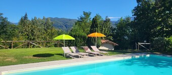 Beautiful private house with stunning views, large garden and private pool