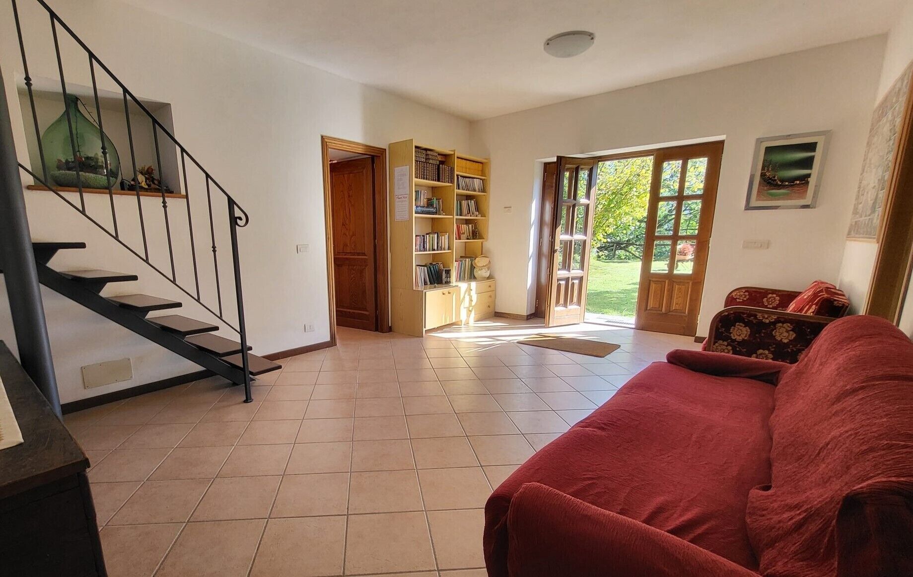 TV, fireplace, DVD player, stereo