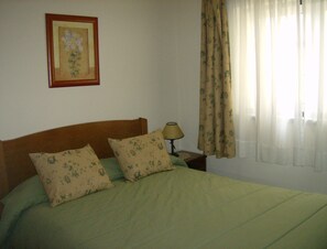 1 bedroom, iron/ironing board, free WiFi, bed sheets - Casa Maria (Alvor)
