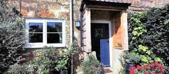 Dog friendly, rural location,on network of footpaths,close to country pub