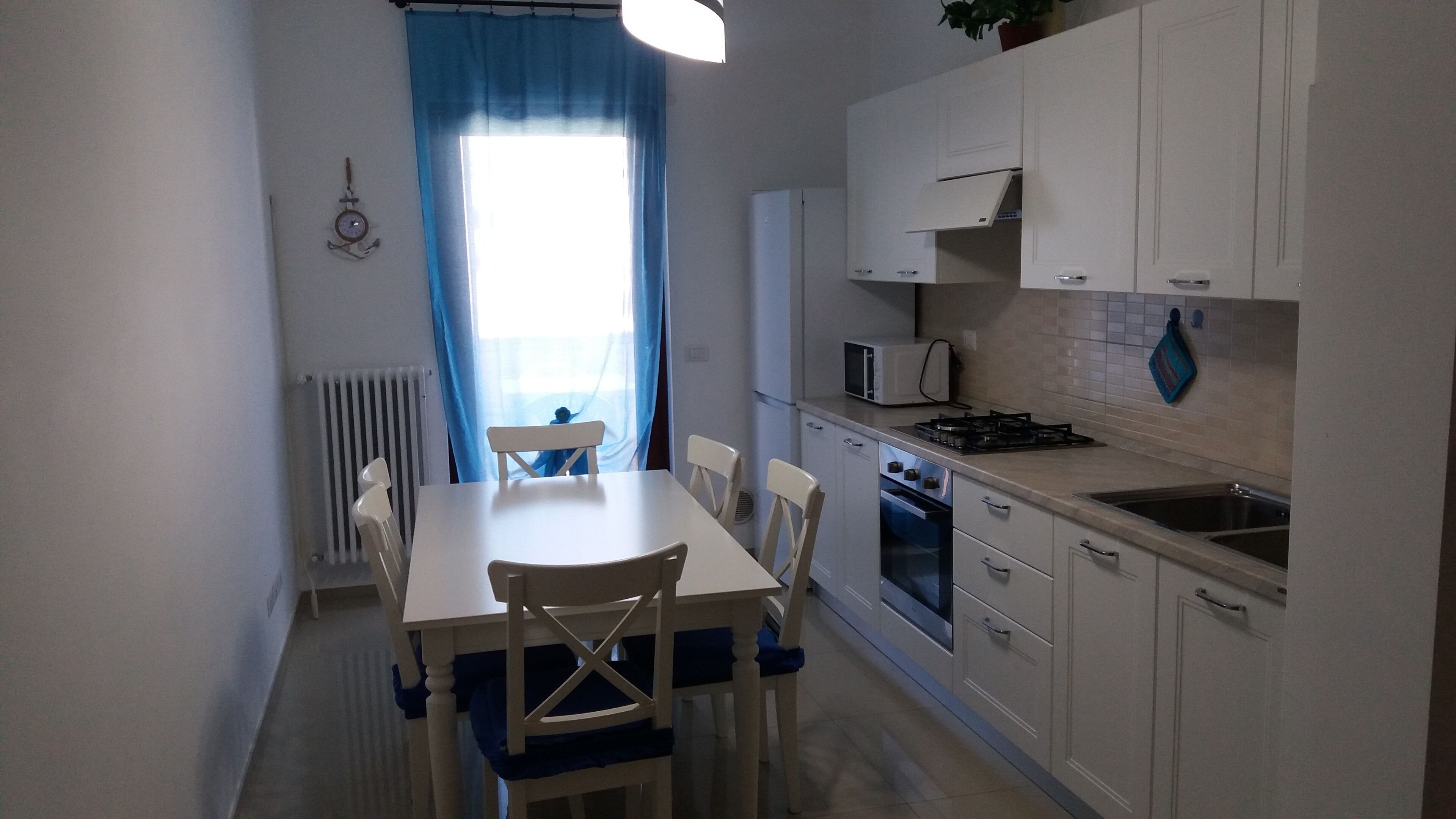 Casa Azzurra a few steps from the sea