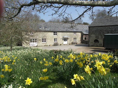 Luxury 5* Gold & ROSE Award self-catering converted barn,  idyllic rural setting