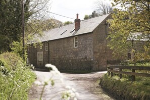 Rural setting off country lane