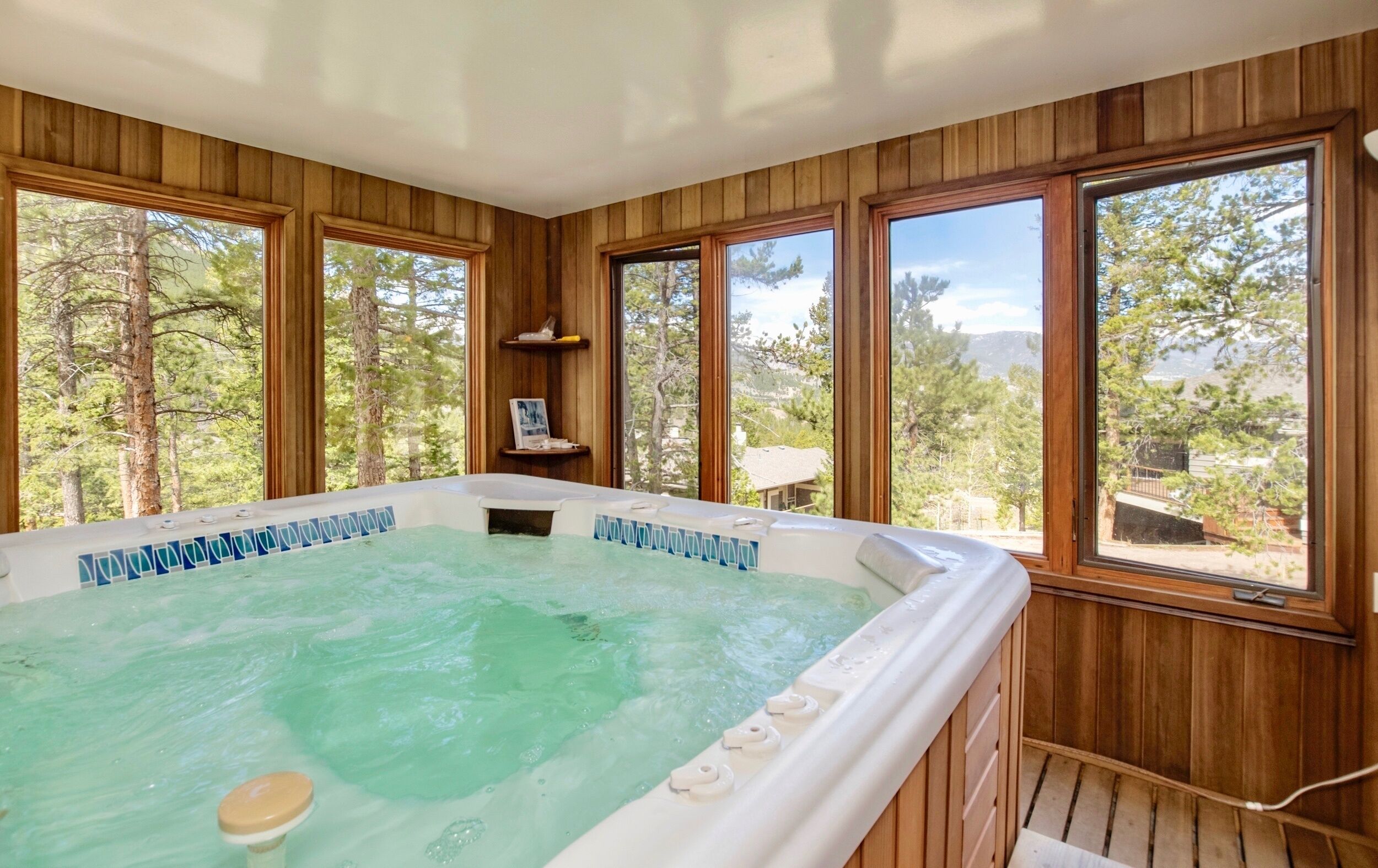 مغطس سبا داخلي