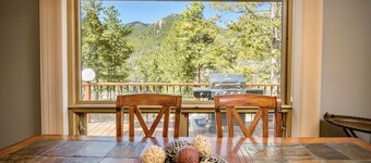 Jordan Vacation At Windcliff 3 Bedroom Home by RedAwning