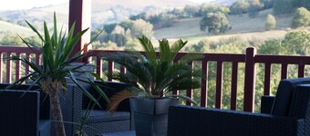 farm house at the foot of the mountains and 1 kilometer from Espelette center