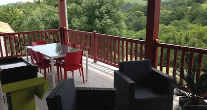 maison Ă la ferme au pied des montagnes et 1 kilomĂštre du centre d'espelette
