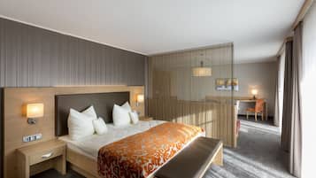 Schreibtisch, Bügeleisen/Bügelbrett, kostenloses WLAN, Bettwäsche