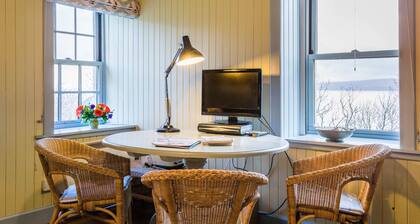 A beautifully and remote farmhouse in an outstanding sea view location