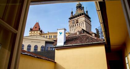Casa Augustus (Two large bedroom flat) with view of the Clock Tower