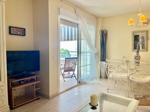 Televisie en een stereo