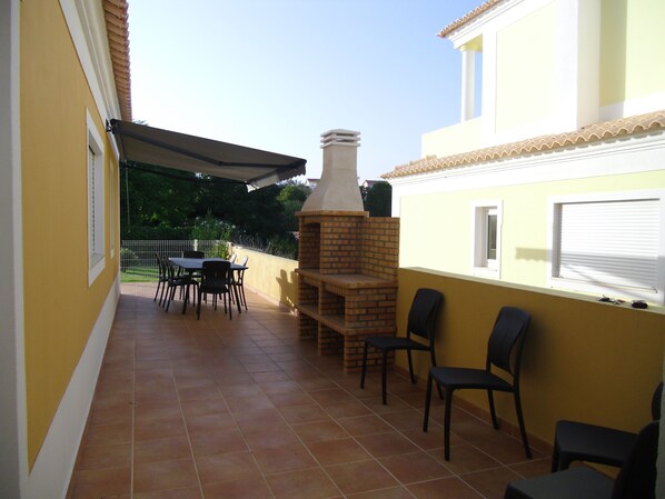 Outdoor dining - House 5 bedrooms with swimming pool (castro marim)