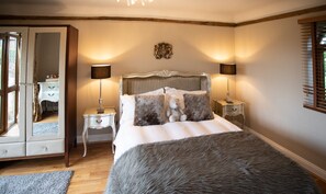 5 bedrooms, iron/ironing board, travel cot, free WiFi