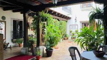 Family Room, 1 Queen Bed, Accessible, Non Smoking | Terrace/patio