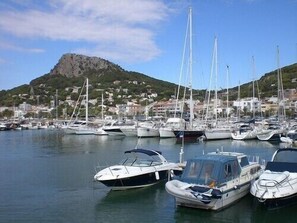 Marina