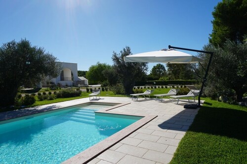 2 appartamenti in Villa con Piscina  - Disponibili in totale 10 posti letto