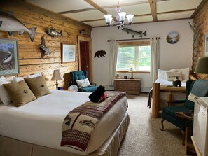 Comfort Quadruple Room, Multiple Beds, Bathtub, Mountain View
