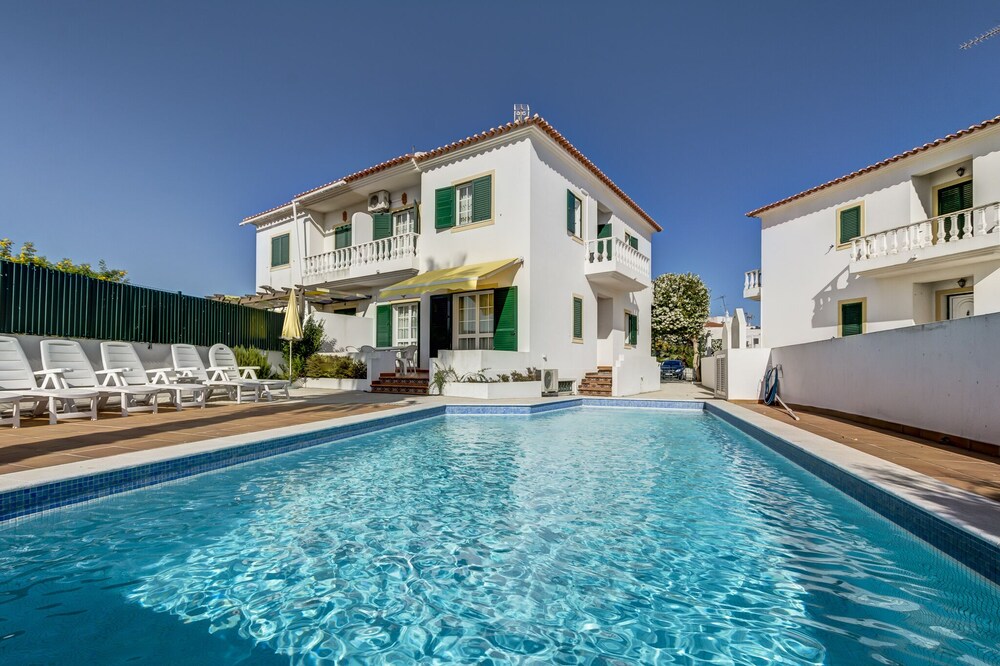Bougainvilleas Villa w/ Private Pool 1Km of Altura Beach