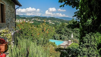 An infinity pool