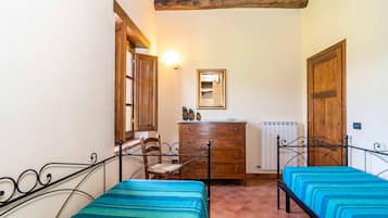 4 camere, ferro/asse da stiro, Wi-Fi, lenzuola