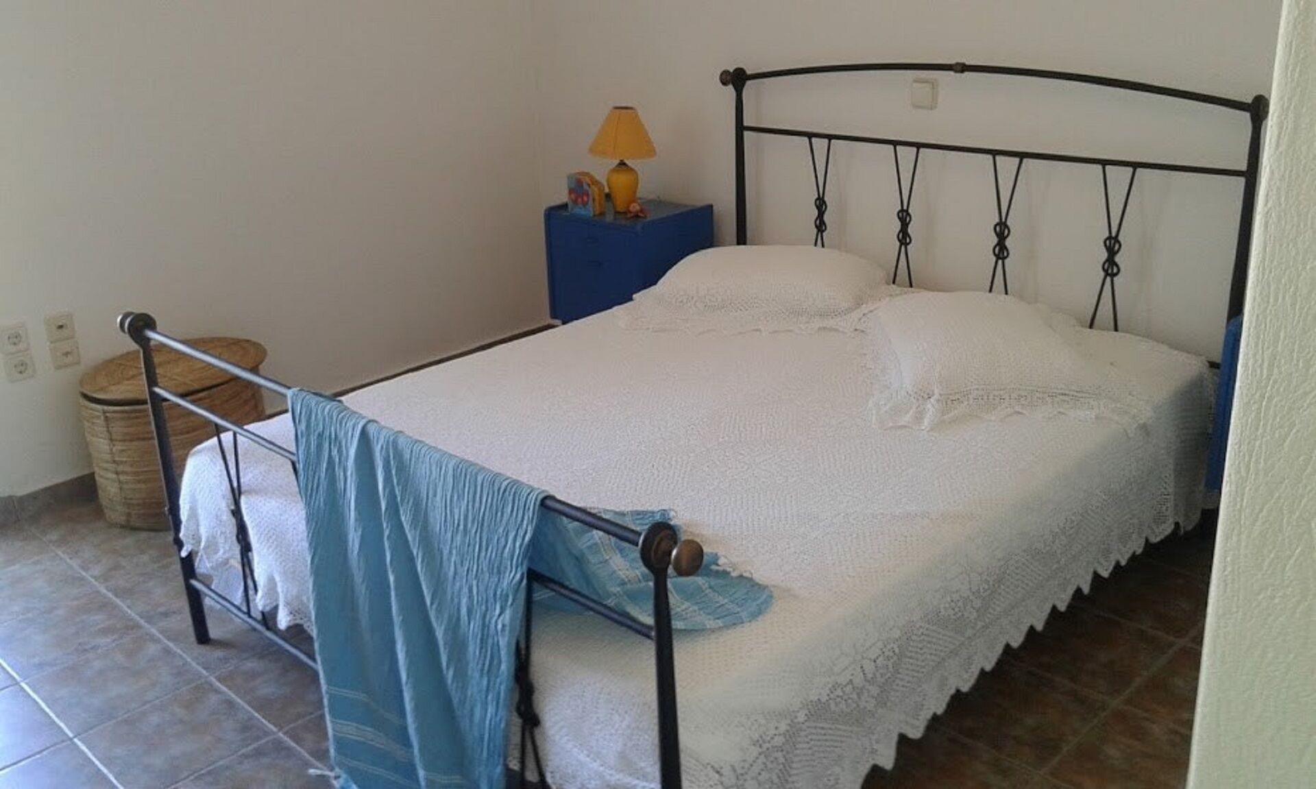 Avgoustis stone house 