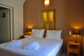 2 slaapkamers, een strijkplank/strijkijzer, reisbedje, wifi