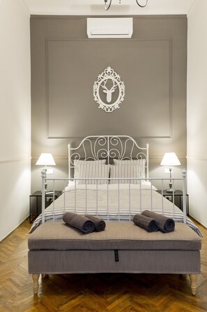 2 Schlafzimmer, Bügeleisen/Bügelbrett, Reisekinderbett, kostenloses WLAN