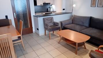 Smart TV, DVD player, books, video library