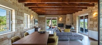 Villa Chara Chania | Private Villa with Pool and Sea Views