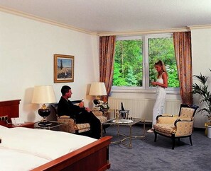 Desk, blackout drapes, rollaway beds, free WiFi - Hotel Restaurant Fasanerie (Marburg)