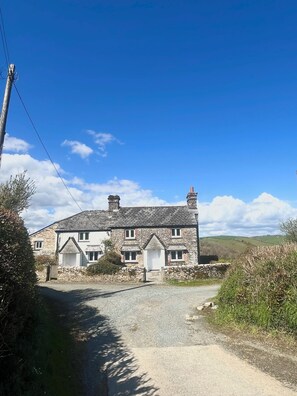 Exterior - Traditional Country Cottage (Looe)