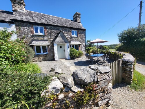 Recently renovated Traditional Country Cottage