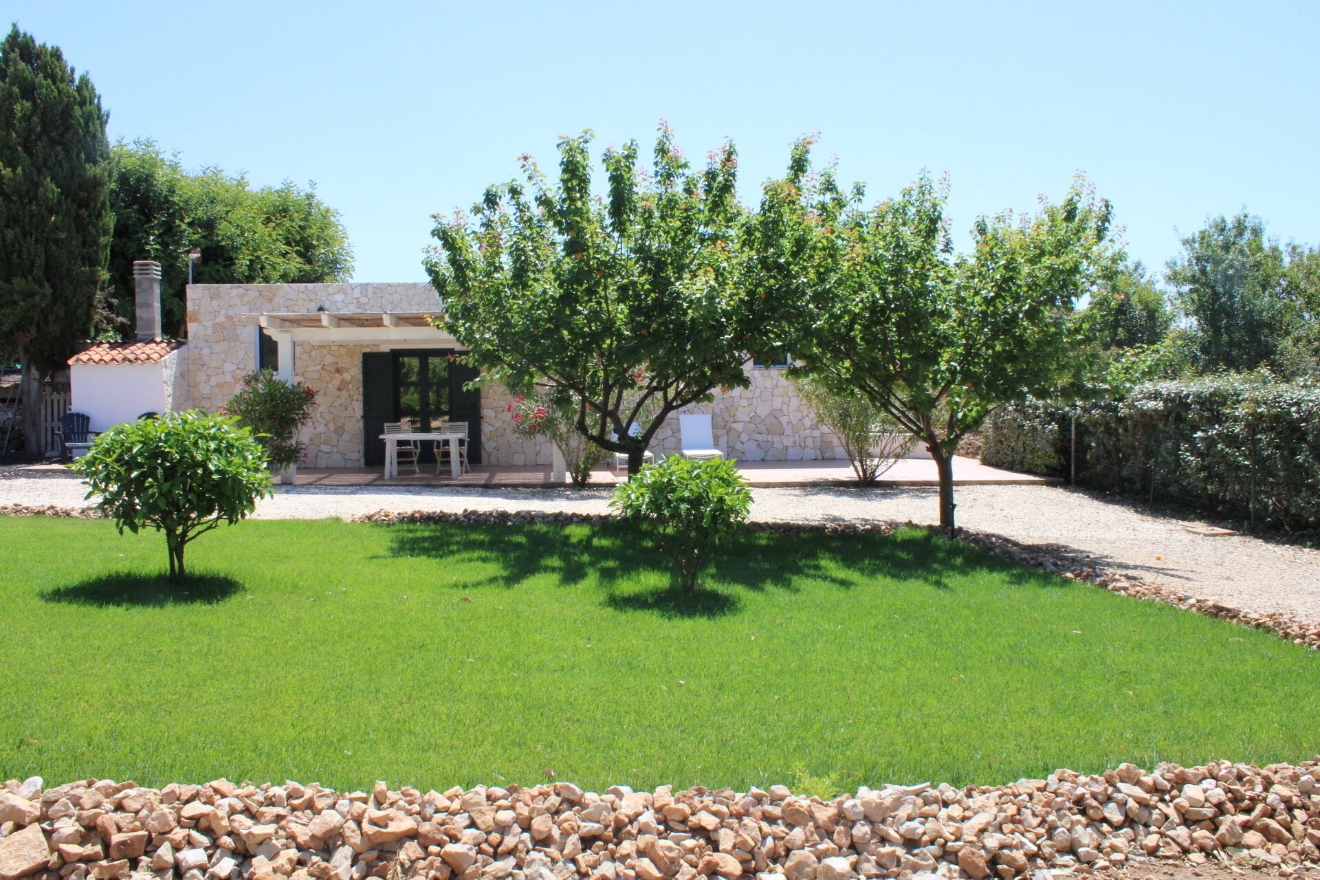 The Old Sheep-Shed | Modern Cottage | Private garden | Rural Retreat near beach