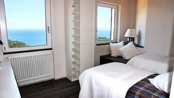 4 Schlafzimmer, Bügeleisen/Bügelbrett, Reisekinderbett, WLAN