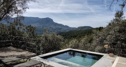 Beautiful stone house with private pool, terraces, mountain views