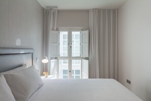 2 bedrooms, WiFi, bed sheets - CÁDIZ CENTER: BRIGHT APARTMENT (Cádiz)