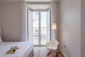 2 bedrooms, WiFi, bed sheets - CÁDIZ CENTER: BRIGHT APARTMENT (Cádiz)