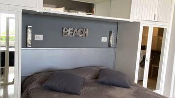 1 Schlafzimmer, Zimmersafe, BĂŒgeleisen/BĂŒgelbrett, kostenloses WLAN