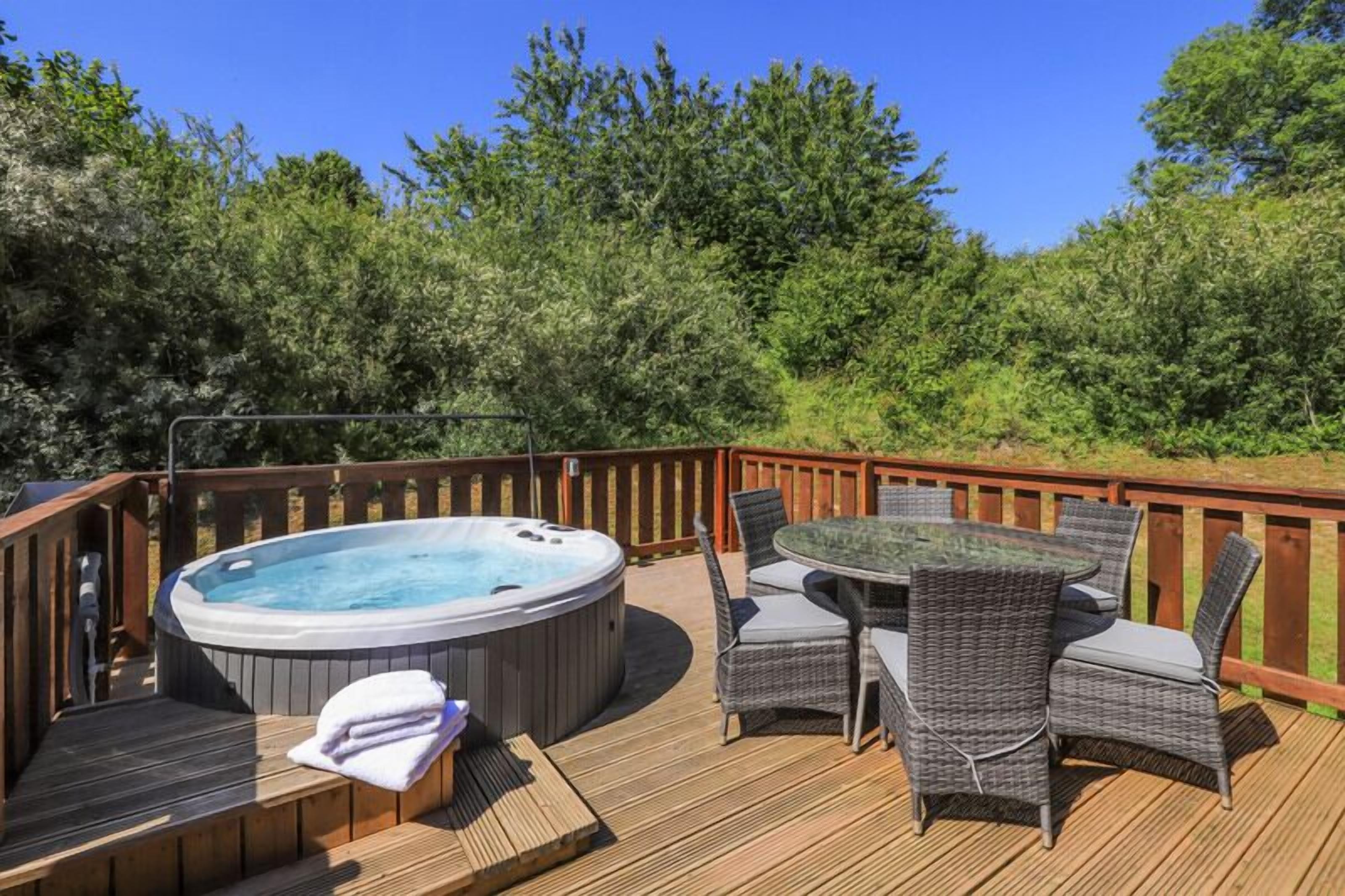 the new forest log cabins with hot tubs | superb cottage with chic interiors