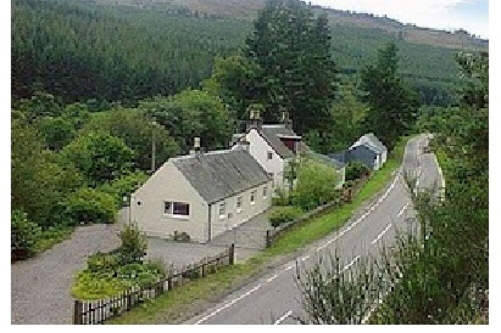 RiverView Cottage - Loch Ness